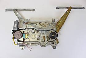 69850-0c100 Toyota 2001-2006 Sequoia Back Rear Lift Gate Window Regulator Motor Tested 69850-0c100 Toyota 2001-2006 Sequoia Back Rear Lift Gate Window Regulator Motor Tested
