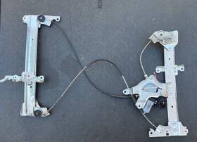 698500c050 Toyota Tested 07-17 Tundra Crewmax Rear Back Glass Window Regulator