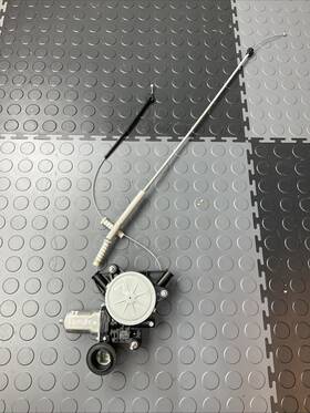 698500c120 Toyota 2022 - 2025 Tundra Crew Cab Rear Back Window Glass Regulator Motor Oem