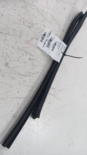 746.to1119 Toyota Rav 4 Door Glass Window Seal Rubber Right Passenger Rear Back 2019 2020