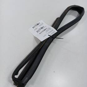 746.to1g19 Toyota Yaris Door Glass Window Seal Rubber Right Passenger Rear Back 2020 2019 746.to1g19 Toyota Yaris Door Glass Window Seal Rubber Right Passenger Rear Back 2020 2019