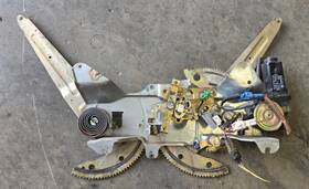 85720-35070 Toyota Tailgate Power Window Regulator With Motor 1990-1995 4runner Oem