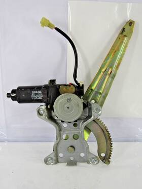 85720-60020 Toyota 1991-1998 Land Cruiser Left Driver Rear Door Power Window Regulator Motor