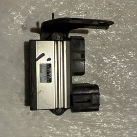 85930-34010 Toyota Tundra Rear Power Window Relay 04 05 06 85930-34010 Toyota Tundra Rear Power Window Relay 04 05 06