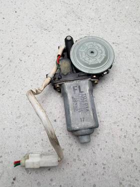 85720-33050 Toyota Denso 1997-2001 Camry Power Window Motor Front Left Oem 85720-33050 Toyota Denso 1997-2001 Camry Power Window Motor Front Left Oem