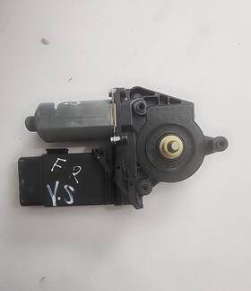 0130821694 Volkswagen 1999 Vw Passat Front Right Side Window Motor Electric 130821694 Oem