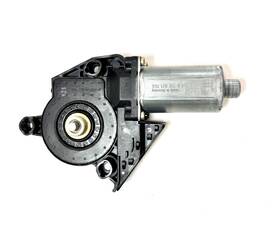 130821765 Volkswagen 2004-2013 Touareg Front Right Passenger Window Motor Oem