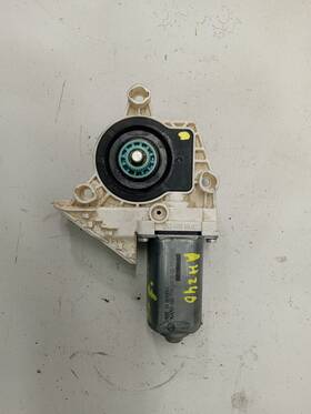 135-58730l Volkswagen 135-58730 2005 - 2010 Jetta Rear Left Side Door Window Motor Oem