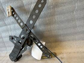 135.vw1v92 Volkswagen Cabriolet 1992 Rear Window Regulator 87754 135.vw1v92 Volkswagen Cabriolet 1992 Rear Window Regulator 87754