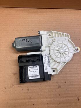 1q0959792c Volkswagen 1q0959702e 2006 -2010 Eos Rf Door Window Motor
