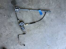 201959802 Volkswagen 201959801 Eurovan Oem Front Right Door Window Regulator Motor 201959802 Volkswagen 201959801 Eurovan Oem Front Right Door Window Regulator Motor