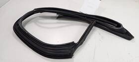 747.vw1h07 Volkswagen Rabbit Door Glass Window Seal Rubber Left Driver Rear Back 2006 2007