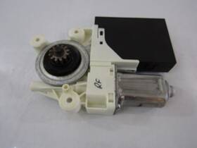 312535149 Volvo 2005-2011 V50 Passenger Right Side Front Power Window Lift Motor Oem