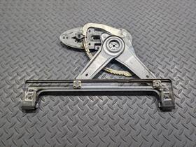31253515 Volvo 2005 - 2007 Oem V50 Rear Left Driver Side Door Window Glass Regulator