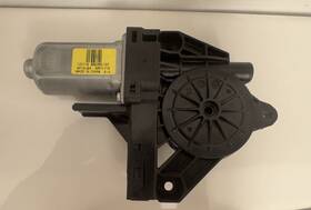 966268103 Volvo 2011-2018 V60 S60 Front Left Driver Side Door Window Regulator Motor 4678
