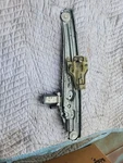 Oem 2011-2019 Ford Explorer Xlt Rear Left Side Door Window Regulator W/motor. Fixed Price $38.00.