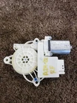 19 20 21 22 23 Bmw X5 Right Front Door Window Motor Id# 9479072. Fixed Price $90.00.