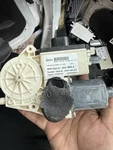2004-2010 Bmw X3 E83 Front Right Passenger Window Lifter Motor 6925964. Fixed Price $39.99.