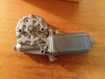 Power Window Motor Genuine Porsche 91162401401 Right New Bosch 0130821016000. Fixed Price $349.00.
