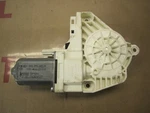 2009-2016 Audi B8 A4 Front Right Side Door Window Regulator Motor 8K0959802A Oem. Fixed Price $30.00.