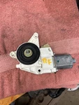 2006-2013 Mercedes ML350 ML500 Rh Passengers Front Door Window Motor 997081102. Fixed Price $40.00.