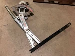 05 Ford F550 Super Duty Used Front Left Drivers Manual Window Regulator. Fixed Price $91.00.