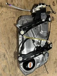 2014 15 16 Mercedes CLS63 Amg Front Right Window Regulator Handle Speaker W218. Fixed Price $199.00.