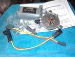 1986-1996 C4 Corvette Right Power Window Motor New Vdo WL42022. Fixed Price $45.99.