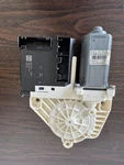2017 Volkswagen Cc Passenger Side Front Window Motor 914868117 Oem. Fixed Price $45.00.