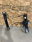 12-19 Range Rover Evoque L538 Front Left Driver Side Door Window Regulator Oem. Fixed Price $39.00.