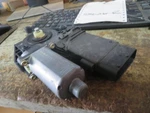 Passenger Right Power Window Motor Front Fits 01-05 Passat 19883. Fixed Price $109.54.