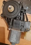 Land Rover 0130822793 Front Right Door Window Control Motor. Fixed Price $20.09.