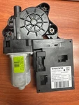 2009-2014 Volvo C30 Right Passenger Side Window Door Motor 31295174AA. Fixed Price $60.00.