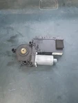 2007 Volkswagen Touareg Front Passenger Side Window Motor 7L0959792D. Fixed Price $33.58.