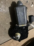 Oe Front Left Power Window Motor 1L2414A366AC 03-07 Ford Explorer / Mountaineer. Fixed Price $25.00.